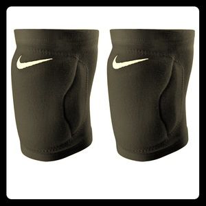 Nike streak volleyball knee pads